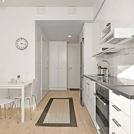Kotimaailma - Kompakti Kaunis Yksioe Kahdelle, Leppaevaara Apartment *